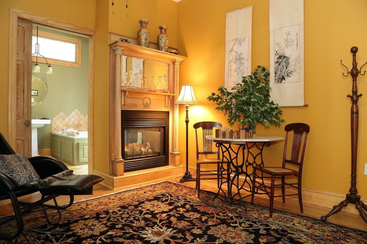 Amethyst Inn Adamstown Экстерьер фото